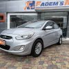 auto-sedan-gasolina-hyundai-accent-1.6-tm-manual-full-aros-deportivos-halogenos-4-frenos-disco-4-vidrios-electricos-retrovisores-electricos-mandos-de-audio-volante-pantalla-camara-retro-full-2016-plateado