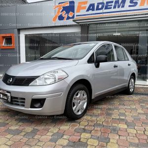 auto-gasolina-sedan-nissan-tiida-entry-1.6-tm-manual-ac-full-equipo-airbags-2012-plateado-faros-led-4-vidrios-electricos