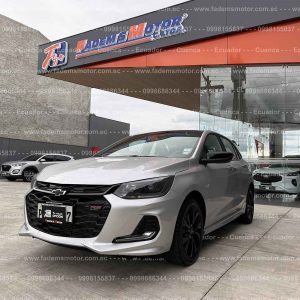 chevrolet-onix-rs-turbo-1.0-tm-manual-full-aleron-aros-cuero-pantalla-camara-de-retro-sensores-de-parqueo-bitono-bicolor-techo-negro-llave-tipo-navaja-unico-dueno-4x2-auto-hatchback-gasolina-halogenos-faros-led-velocidad-crucero-mandos-de-audio-al-volante-mandos-de-velocidad-al-volante-compuerta-electrica-control-de-estabilidad-anti-derrape-6-airbags-carplay-android-auto-2023-plateado