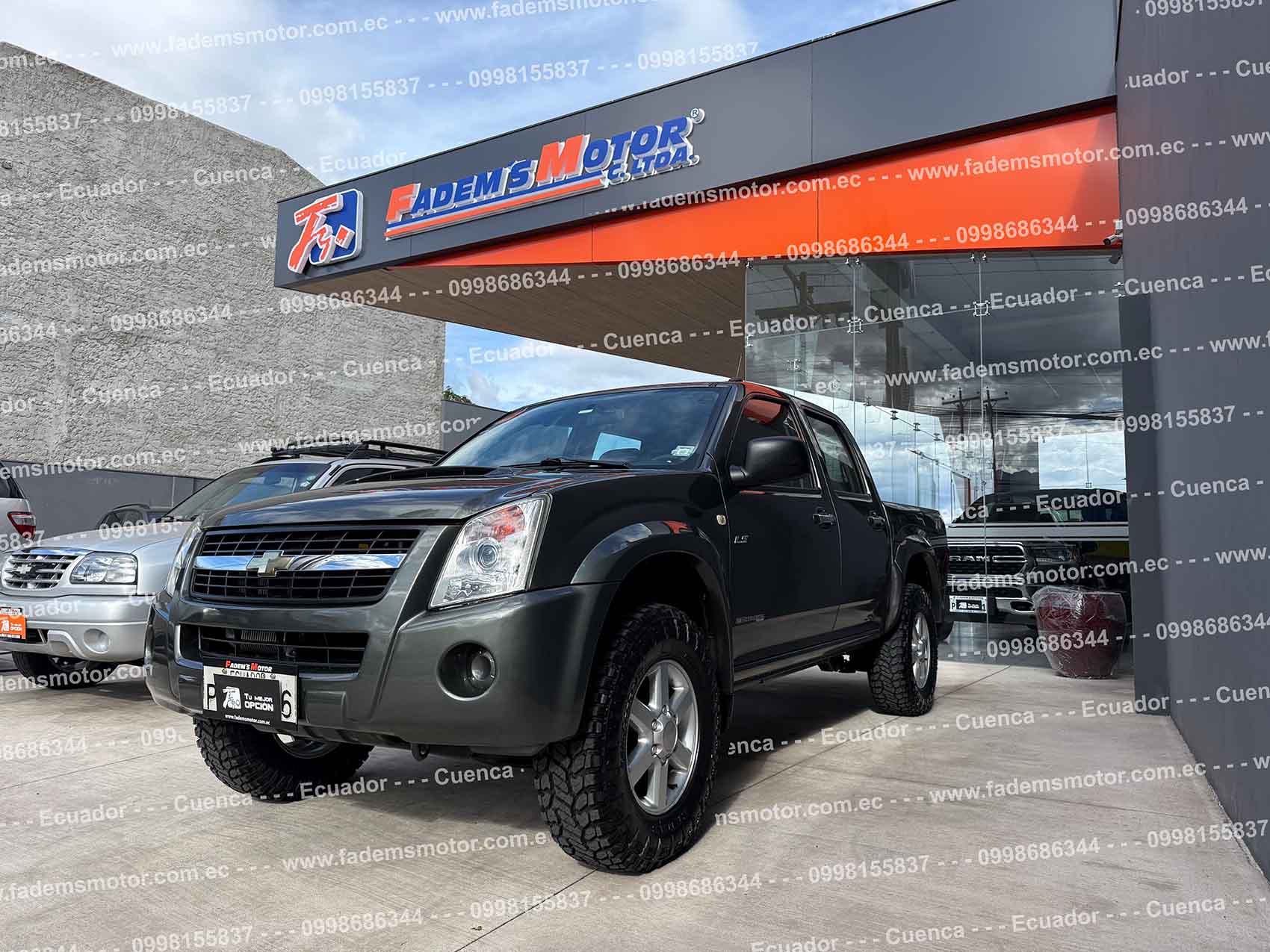 camioneta-4x4-doble-cabina-cd-diesel-chevrolet-luv-dmax-d-max-turbo-diesel-3.0-tm-manual-flamante-plomo-2010-ls-aros-deportivos-chevrolet-chevy-bloqueo-central-alarma-airea-condicionado-4-vidrios-electricos-retrovisores-electricos-radio-original
