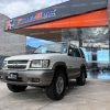 suv-todo-terreno-4x4-chevrolet-gasolina-trooper-3p-tm-manual-3-puertas-2002-blanco-halogenos-retrovisores-electricos-abatibles-isuzu-radio-original-barra-de-tiro-aire-acondicionado-desempañador-4-frenos-de-disco-ventilados-impecable-version-rs-japones-bloqueo-central-alarma-vidrios-electricos-v6-3.2-candados-automaticos