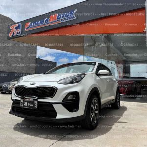 suv-todo-terreno-gasolina-4x2-tm-manual-kia-sportage-r-gti-r-2.0-blanco-2020-full-aros-deportivos-kia-halogenos-neblineros-pantalla-camara-de-retro-sensores-de-parqueo-faros-led-aleron-mandos-de-audio-al-volante-4-vidrios-y-retrovisores-electricos-4-frenos-de-disco-abs-abs-6-velocidades-aire-acondicionado-airbags-control-de-descenso-alarma-bloqueo-central-llave-original-kia-tipo-navaja