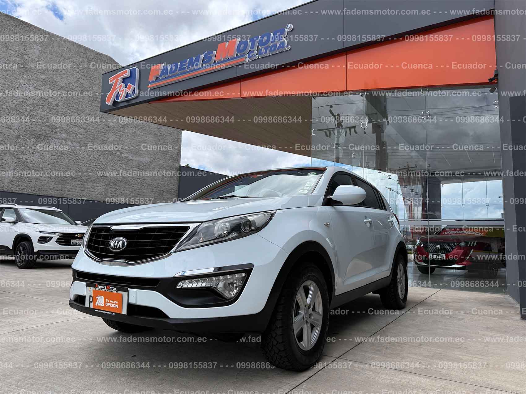suv-todo-terreno-gasolina-kia-sportage-sl-tm-transmision-manual-2.0-6-velocidades-halogenos-neblineros-aros-deportivos-kia-faros-led-luces-diurnas-pantalla-camara-de-retro-mandos-de-audio-al-volante-audio-bluetooth-aire-acondicionado-usb-aux-4-vidrios-y-retrovisores-electricos-2-llaves-kia-originales-tipo-navaja-2019-blanco-bloqueo-central-alarma